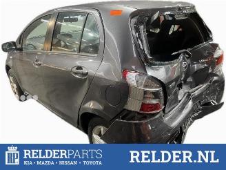 Toyota Yaris Yaris II (P9), Hatchback, 2005 / 2014 1.33 16V Dual VVT-I picture 4