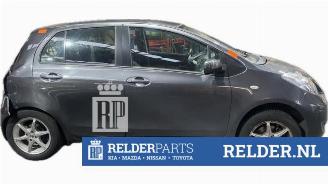 Toyota Yaris Yaris II (P9), Hatchback, 2005 / 2014 1.33 16V Dual VVT-I picture 7