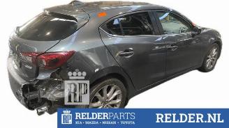 Mazda 3 3 (BM/BN), Hatchback, 2013 / 2019 2.2 SkyActiv-D 150 16V picture 2
