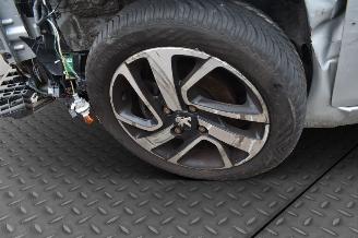 Peugeot 108 1.2 VTI     ONLY FOR PARTS picture 15