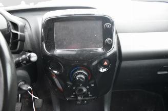 Peugeot 108 1.2 VTI     ONLY FOR PARTS picture 12