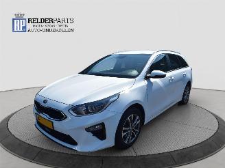 damaged passenger cars Kia Ceed 1.0 T-GDI 2019/11