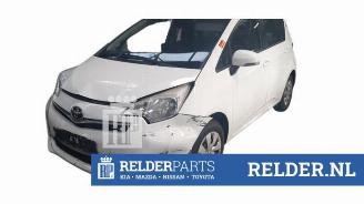 Vrakbiler auto Toyota Verso S Verso S, MPV, 2010 / 2016 1.33 16V Dual VVT-I 2012/7