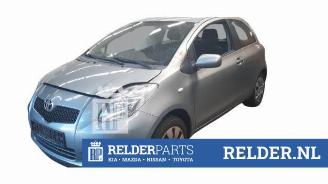 Toyota Yaris Yaris II (P9), Hatchback, 2005 / 2014 1.3 16V VVT-i picture 2
