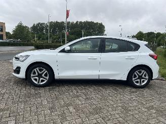 Ford Focus 1.0 EcoBoost Hybrid Connected | picture 3