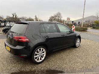 Volkswagen Golf 2.0 TDI HIGHLINE AUTOMAAT picture 3