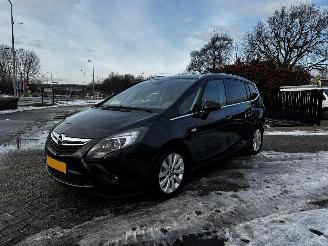 uszkodzony samochody osobowe Opel Zafira 1.4 COSMO TOURER 7P 2013/5