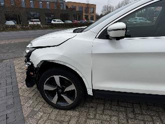 Nissan Qashqai 1.2 N-Vision | 76.377 KM | PANORAMA DAK | picture 15