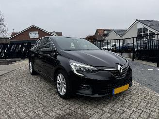 krockskadad bil auto Renault Clio 1.0 TCe Intens 2021/10