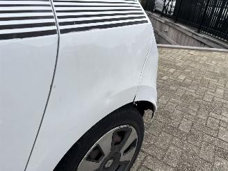 Renault Twingo 1.0 SCe Collection picture 9