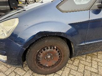 Ford Galaxy 2.0-16V Trend picture 16