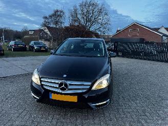 Mercedes B-klasse 180 Ambition | 55.872 KM !! picture 2