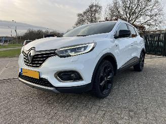 Schadeauto Renault Kadjar 1.3 TCe Black Edition Automaat! 2020/2