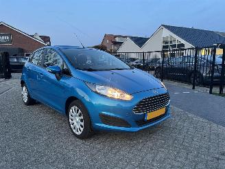 Schadeauto Ford Fiesta 1.0 Style  45.102 KM !! NAP !! 2015/4