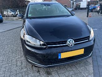 Volkswagen Golf 2.0 TDI Highline picture 12