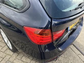 BMW 3-serie Touring -  320i High Executive picture 17