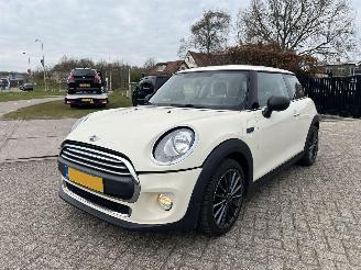 škoda osobní automobily Mini One 1.2 One Business | 89.818 KM !! | AUTOMAAT !! 2015/6