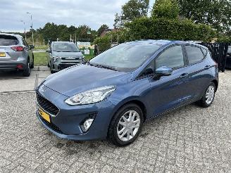 Damaged car Ford Fiesta 1.1 Trend | 81.869 km!! 2021/3