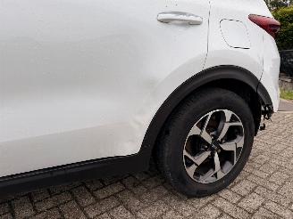 Kia Sportage 1.6 T-GDI DynamicPlusLine | 63.495 km | eerste eigenaar!! picture 18