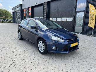 Schadeauto Ford Focus 1.0 Ecoboost Titanium ! 2013/2