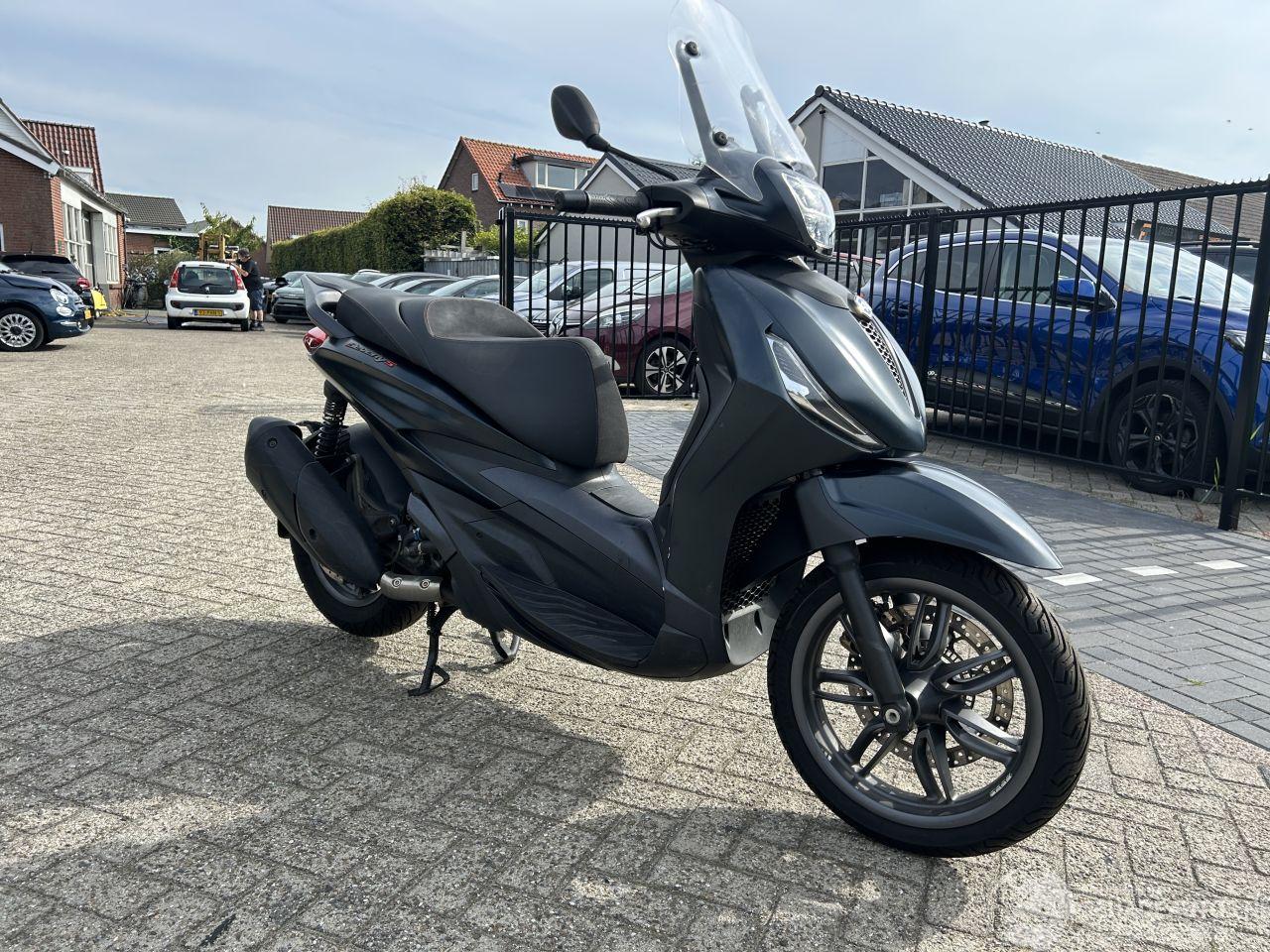 Piaggio Beverly 300 300 Beverly S HPE | 26.528 km!!