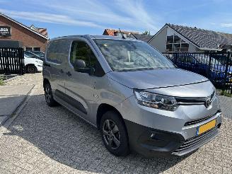 damaged commercial vehicles Toyota Proace 1.5 D-4D Professional | 84.458 km!! 2020/4