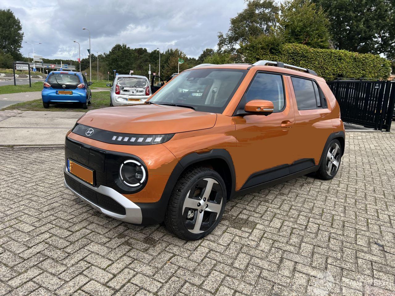 Hyundai Inster Evolve Sky Plus 49 kWh | 2.403 km!!