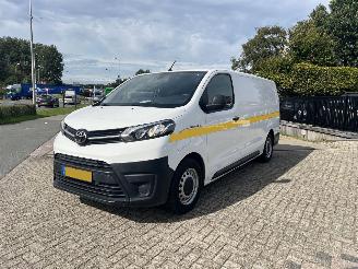 damaged commercial vehicles Toyota Proace EXTRA RANGE NAVIGATOR LONG 61.674 KM !! 2021/8