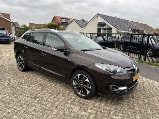 Voiture accidenté Renault Mégane 1.2 TCe Bose | 8.993 km!! NAP!! 2016/6
