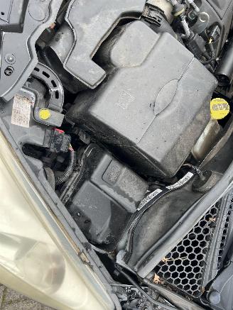Peugeot 207 1.6 VTi Première picture 36