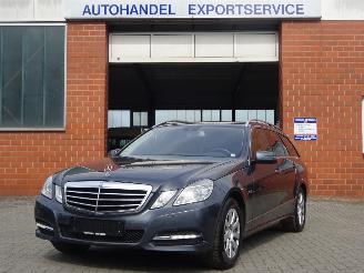 skadebil auto Mercedes E-klasse E 200 T CGI Avantgarde 135kw, Navi, Leer, Climate & Cruise control 2010/11