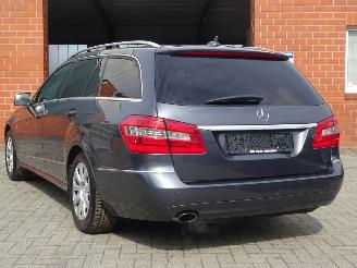 Mercedes E-klasse E 200 T CGI Avantgarde 135kw, Navi, Leer, Climate & Cruise control picture 5