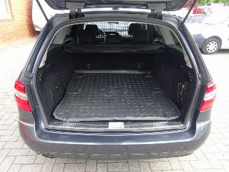 Mercedes E-klasse E 200 T CGI Avantgarde 135kw, Navi, Leer, Climate & Cruise control picture 9