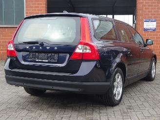 Volvo V-70 2.0D Limited Edition 136pk, Navi, Leer, Climate & Cruise control picture 4