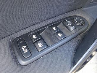 Peugeot 508 SW 1.6i HTP Executive 156pk Automaat picture 16