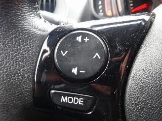 Peugeot 108 1.0 e-VTi Active, Airco, DAB+ picture 18