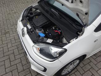Volkswagen Up! 1.0 move up! BlueMotion, Airco, Lane assist, start/stop picture 15