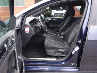 Volkswagen Golf GTE Pug-in Hybride 110kw, Panorama, Lane assist picture 11