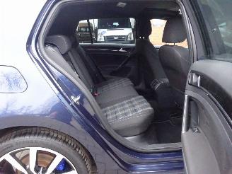 Volkswagen Golf GTE Pug-in Hybride 110kw, Panorama, Lane assist picture 8