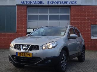 krockskadad bil auto Nissan Qashqai 2.0 Connect Edition Automaat, Panorama, Navi, Climate & Cruise 2011/9