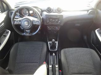 Suzuki Swift Comfort 1.2i Mild-Hybride, Airco, Cruise control, Brake assist picture 10