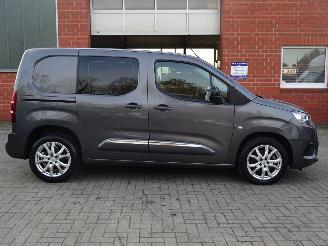 Toyota Proace CITY 96kw Automaat, 2x schuifdeur, Climate & Cruise, Navi picture 8