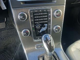 Volvo V-60 D6 TwinEngine 162kw Plug-in Hybride, Leer, Navi, Airco, Trekhaak picture 16