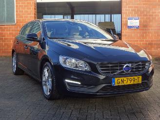 Volvo V-60 D6 TwinEngine 162kw Plug-in Hybride, Leer, Navi, Airco, Trekhaak picture 3