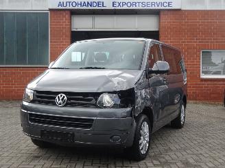 Coche accidentado Volkswagen Transporter T5 Caravelle 103kw DSG Autom, 9 persoons,2x  Airco, Cruise 2013/5