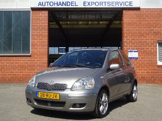 Avarii autoturisme Toyota Yaris 1.3 VVT-i Terra 86pk, Airco, Stuurbekr. 99.000 km ! 2005/4