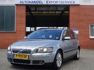 Volvo V-50 Momentum 2.4i Automaat 125kw, Leer, Navi, Cruise, APK 2006/3