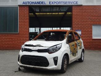 krockskadad bil auto Kia Picanto  2024/2