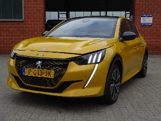 Peugeot e-208 EV GT Pack 50 kWh, Panorama, Leer/alca, Navi, Climate & Cruise Control picture 2