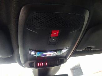 Peugeot e-208 EV GT Pack 50 kWh, Panorama, Leer/alca, Navi, Climate & Cruise Control picture 36